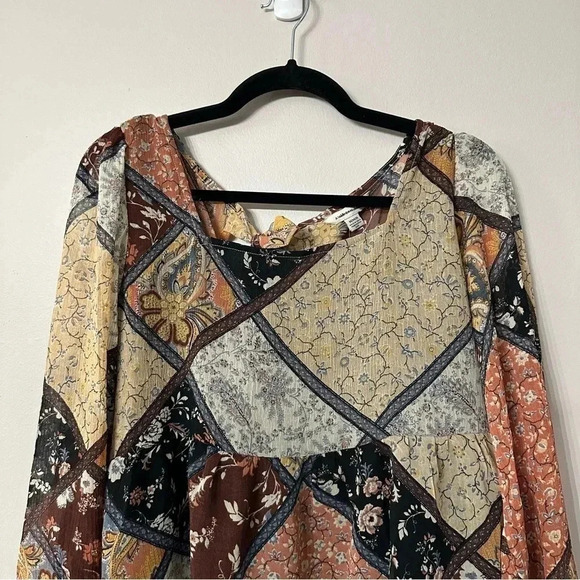 American Eagle Floral Long Sleeve Square Neck Tie Back Cutouts Size M NWOT - Picture 3 of 10